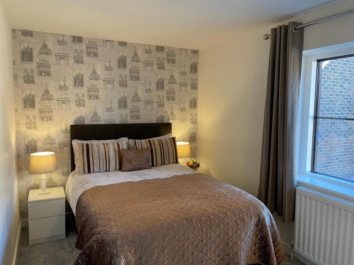 St Georges Balcony Suite With Parking Портцмаус Экстерьер фото